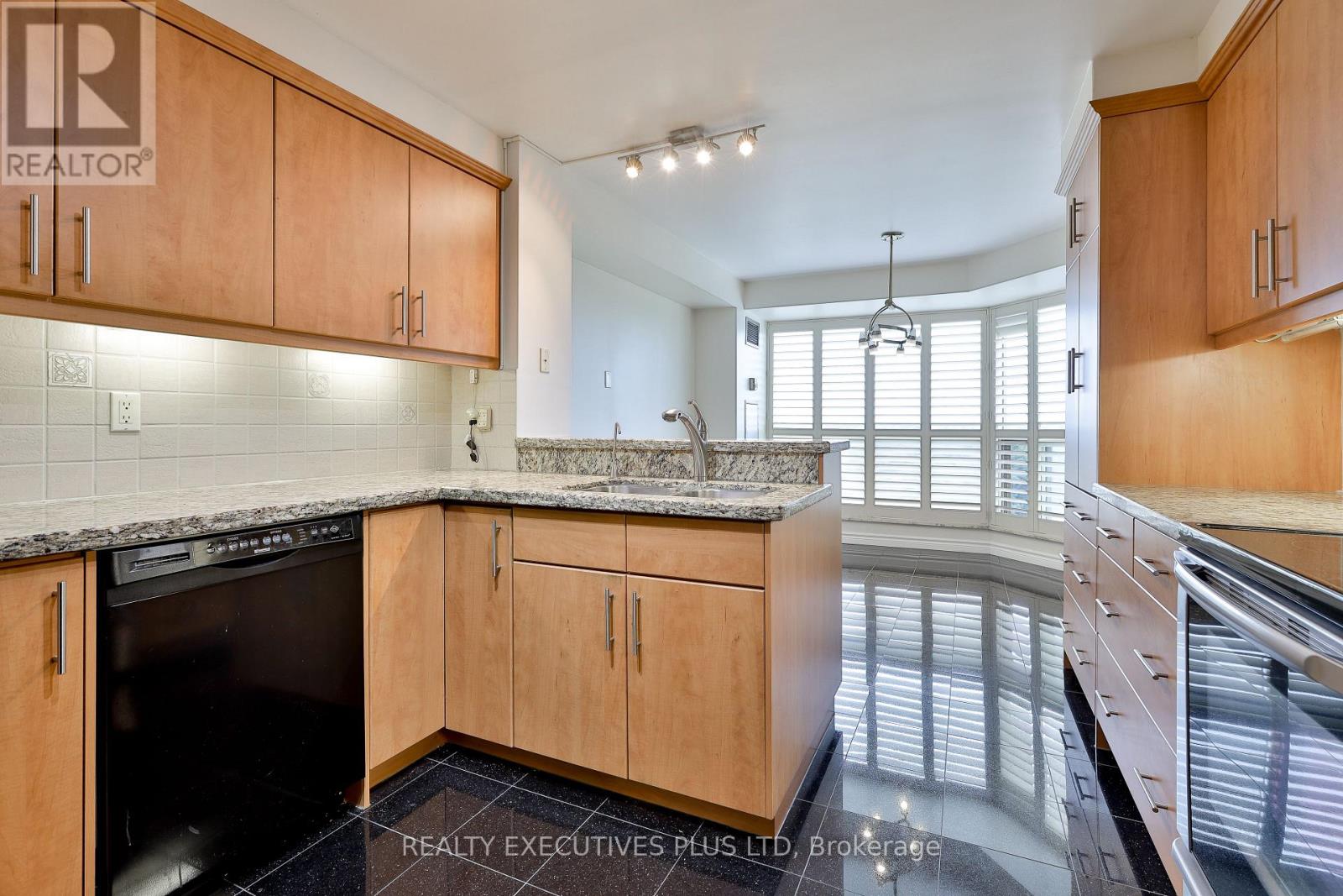 1401 - 1800 The Collegeway Way, Mississauga, Ontario  L5L 5S4 - Photo 16 - W13864526