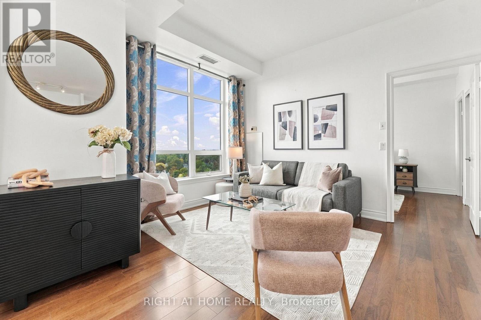 1301 - 1135 Royal York Road, Toronto, Ontario  M9A 0C3 - Photo 10 - W13864562