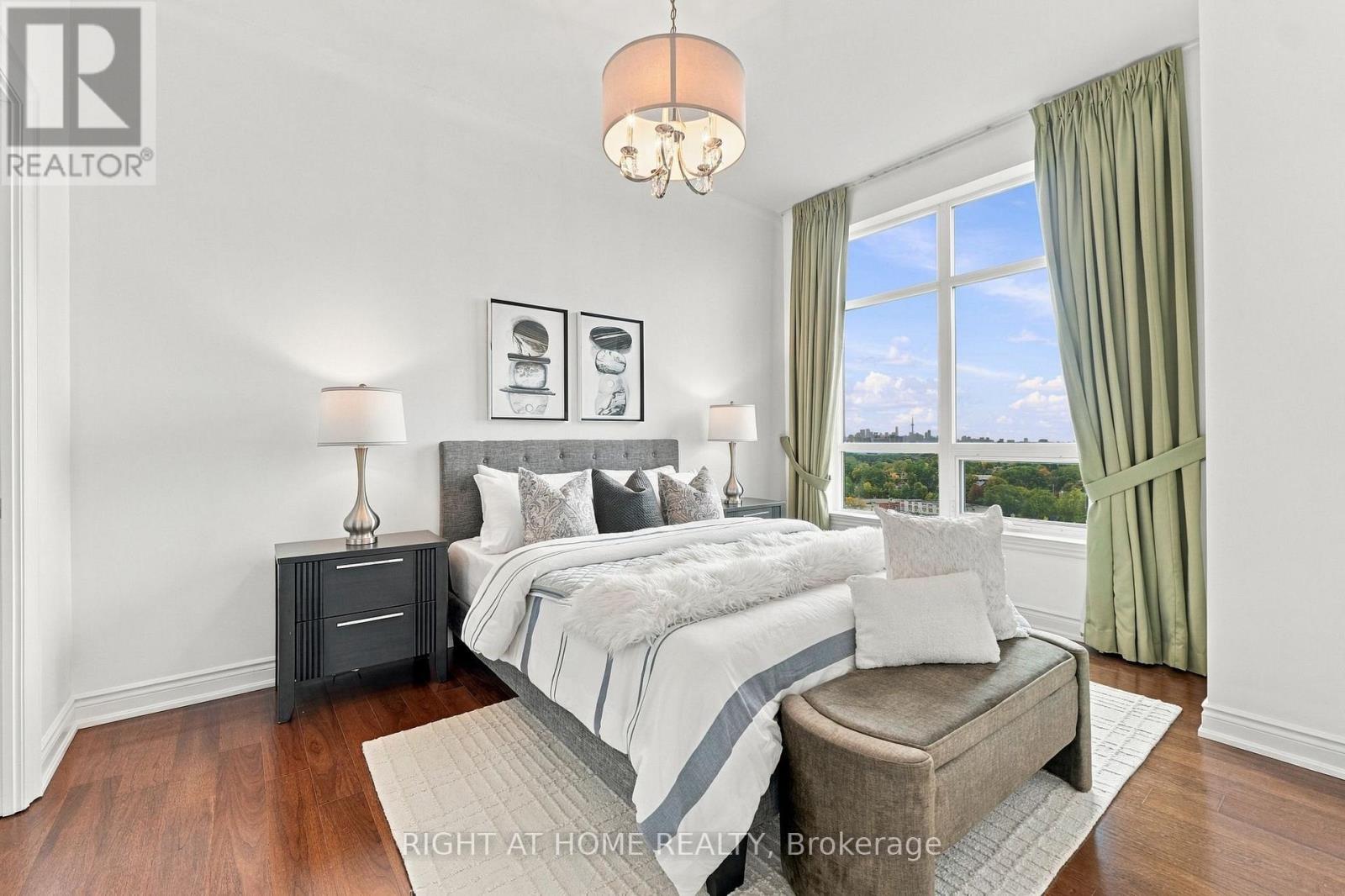 1301 - 1135 Royal York Road, Toronto, Ontario  M9A 0C3 - Photo 24 - W13864562