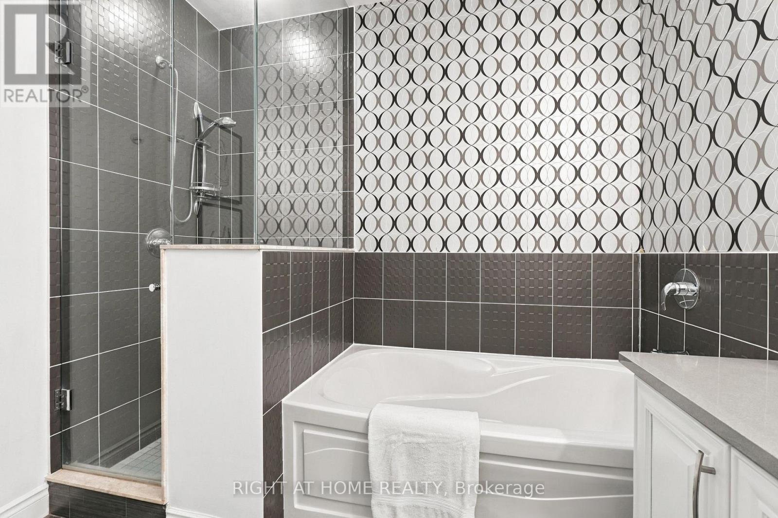 1301 - 1135 Royal York Road, Toronto, Ontario  M9A 0C3 - Photo 29 - W13864562