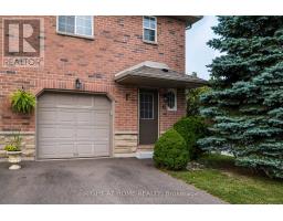 11 - 39 PINEWOODS DRIVE, Hamilton, Ontario