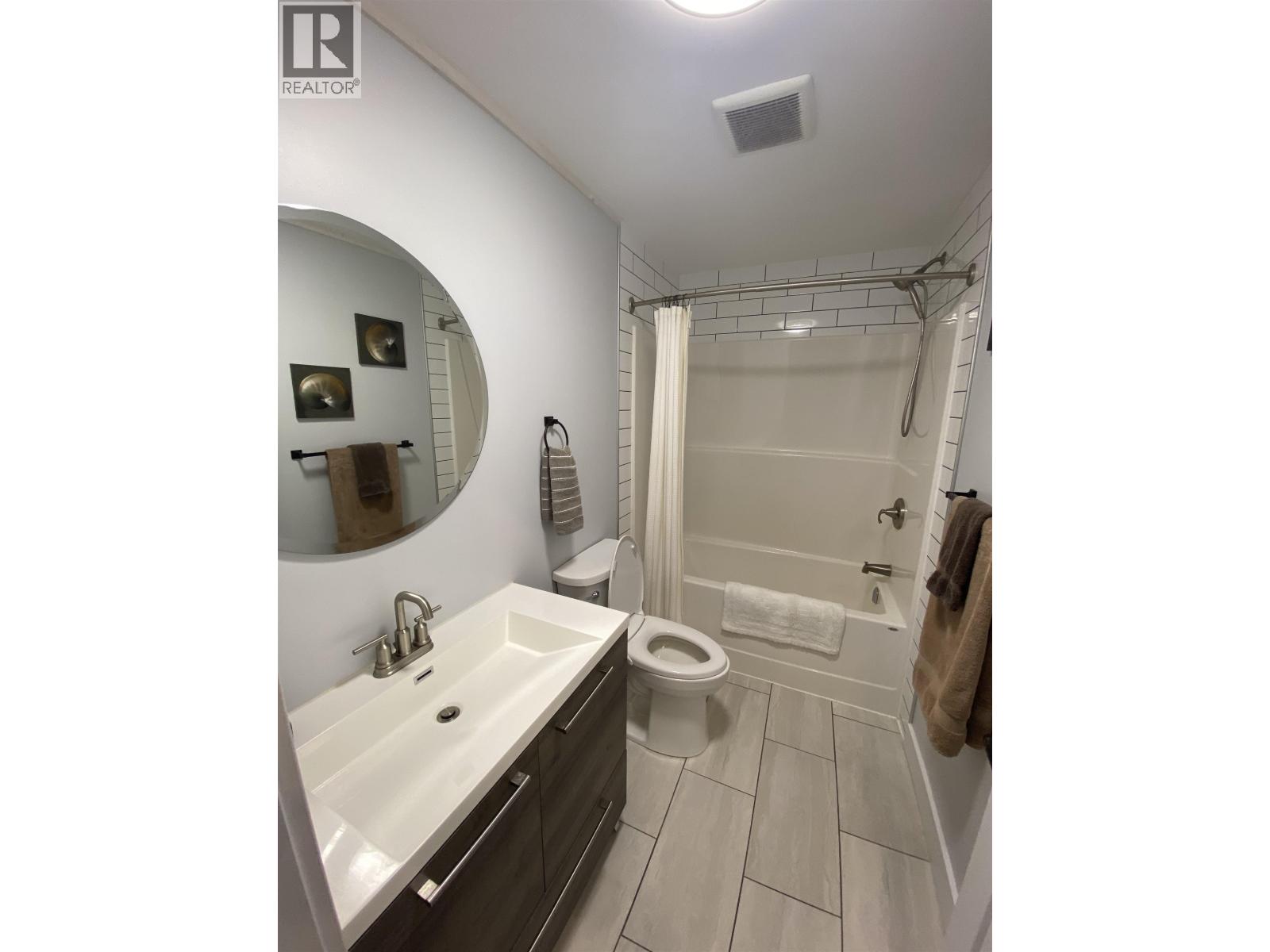 2448 FIRST AVENUE Lakelse Lake Photo 27
