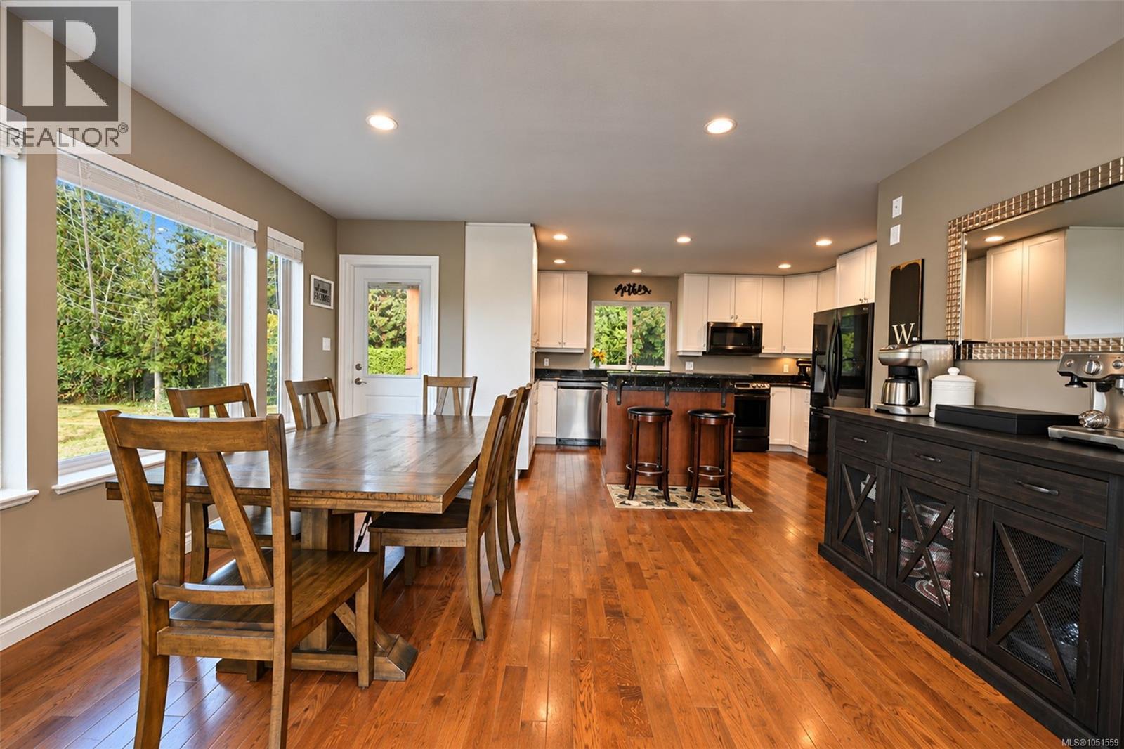 2839 Wedgewood Dr