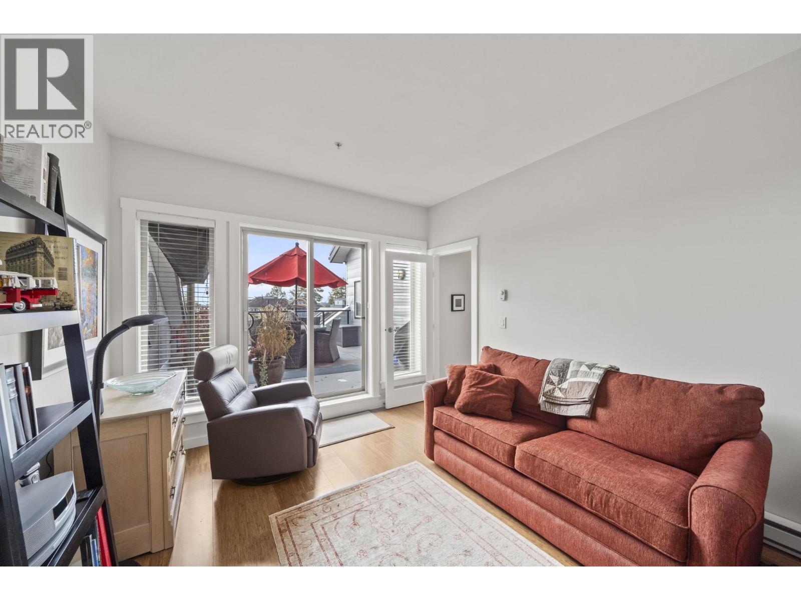 408 6233 LONDON ROAD