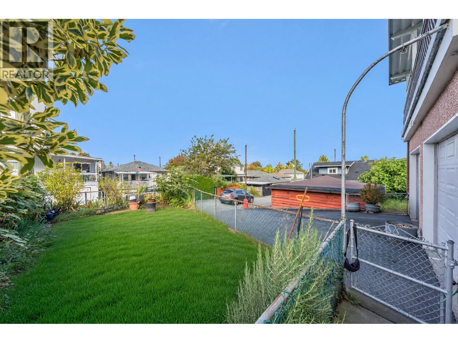 4195 NANAIMO STREET