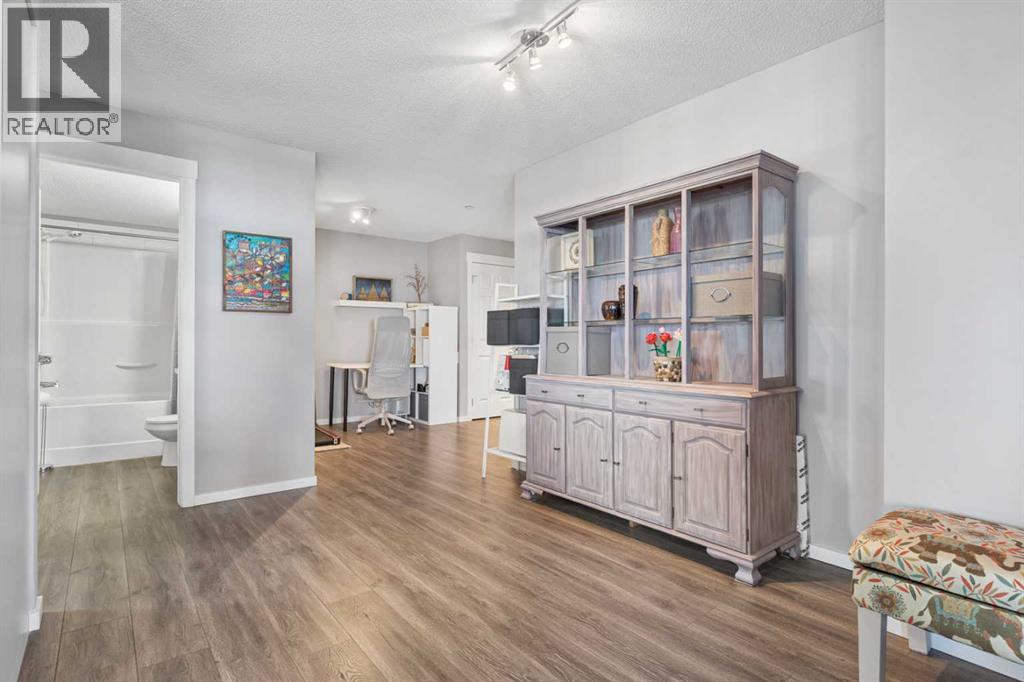 4201, 279 Copperpond Common Se, Calgary, Alberta  T2Z 1G6 - Photo 9 - A2350392