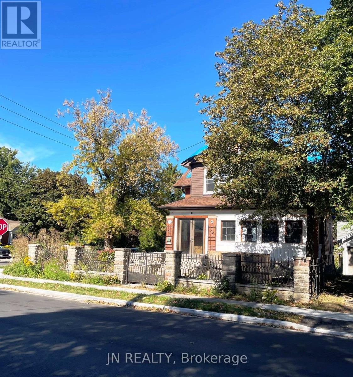 100 Mill Street N, Brampton, Ontario  L6X 1T6 - Photo 6 - W13864656