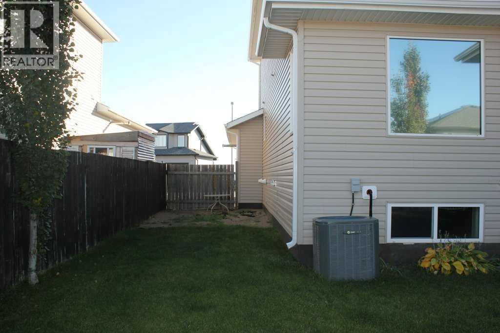 938 Manor Place Se, Redcliff, Alberta  T0J 2P0 - Photo 37 - A2349847