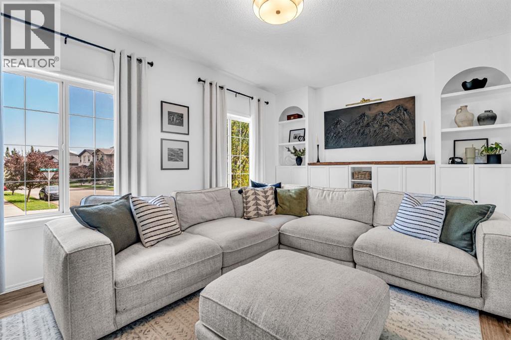 123 Elgin Meadows Way Se, Calgary, Alberta  T2Z 0G2 - Photo 4 - A2347475