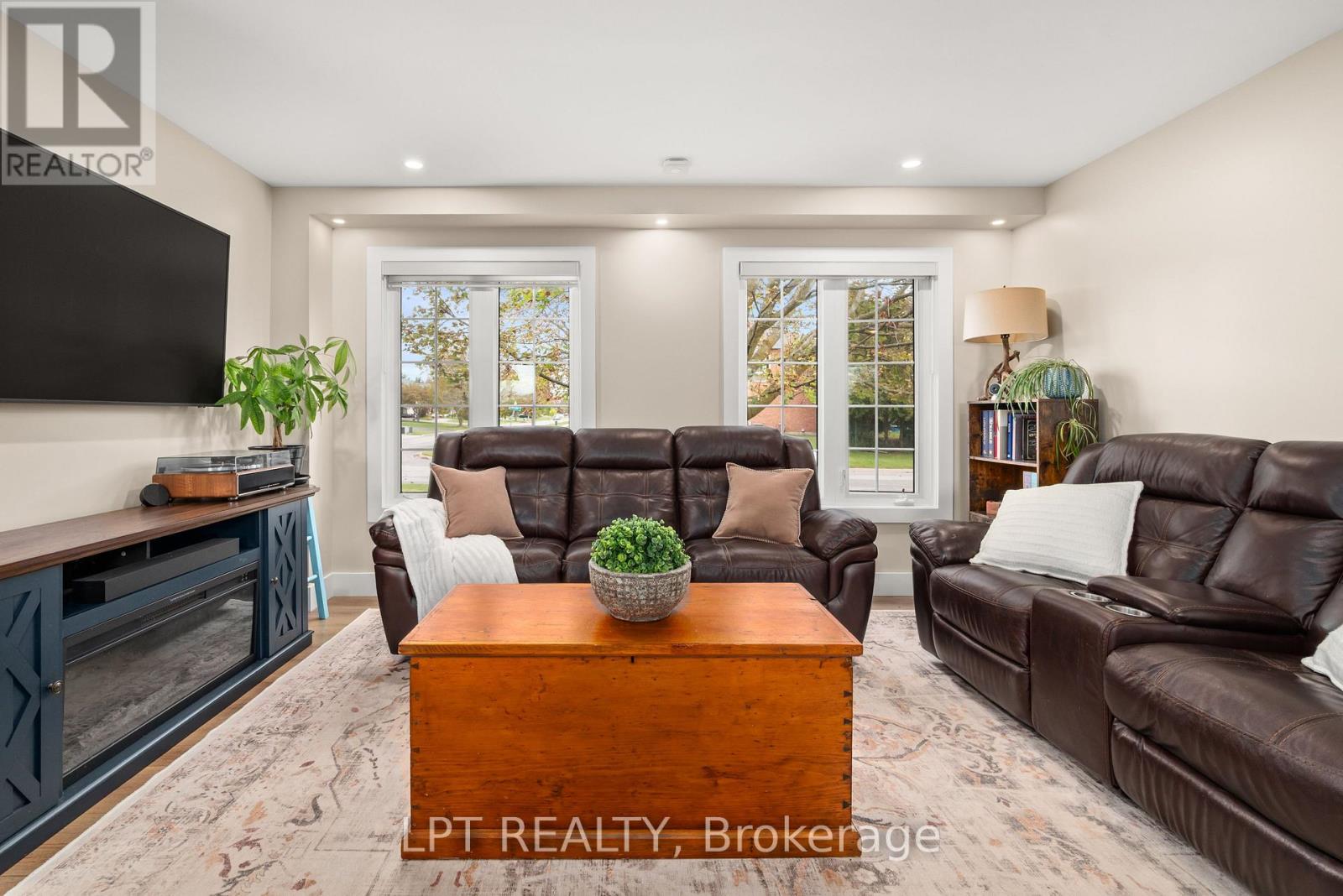 2730 Dempster Avenue, Innisfil, Ontario  L9S 1C1 - Photo 11 - N13864576