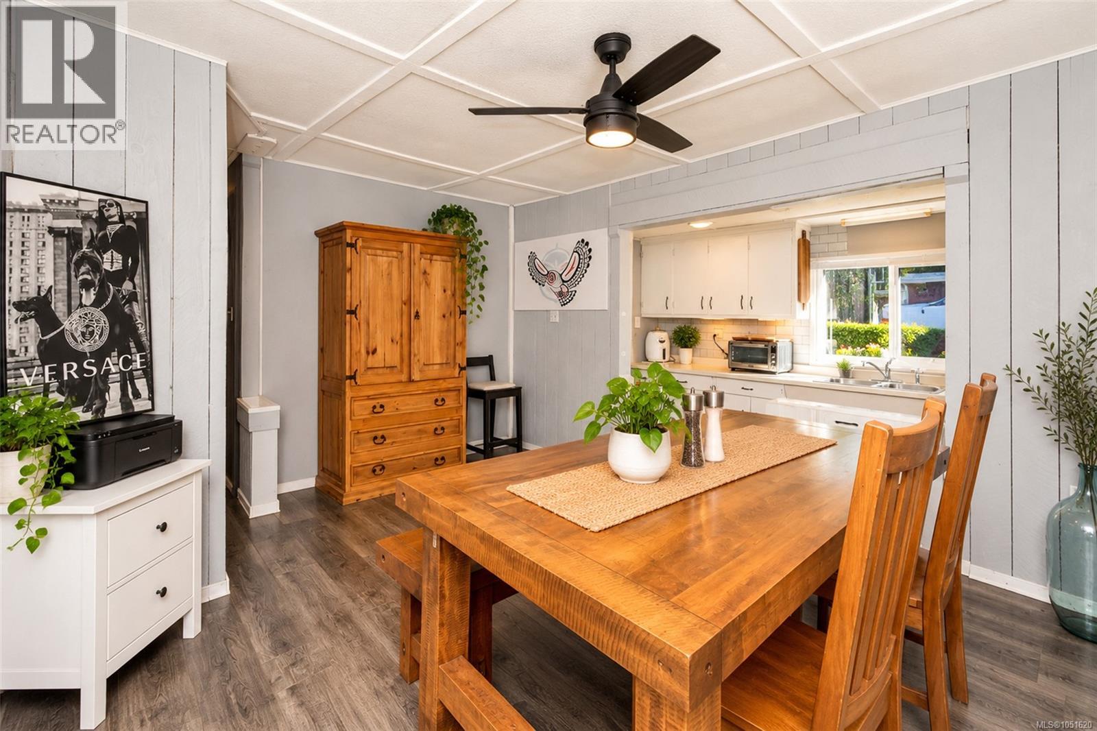 13 5838 Blythwood Rd