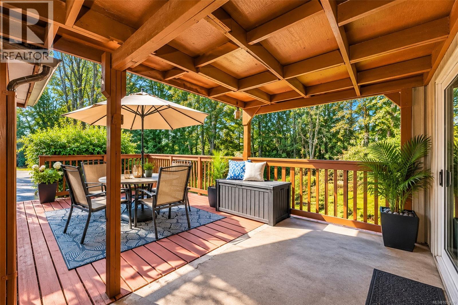 13 5838 Blythwood Rd
