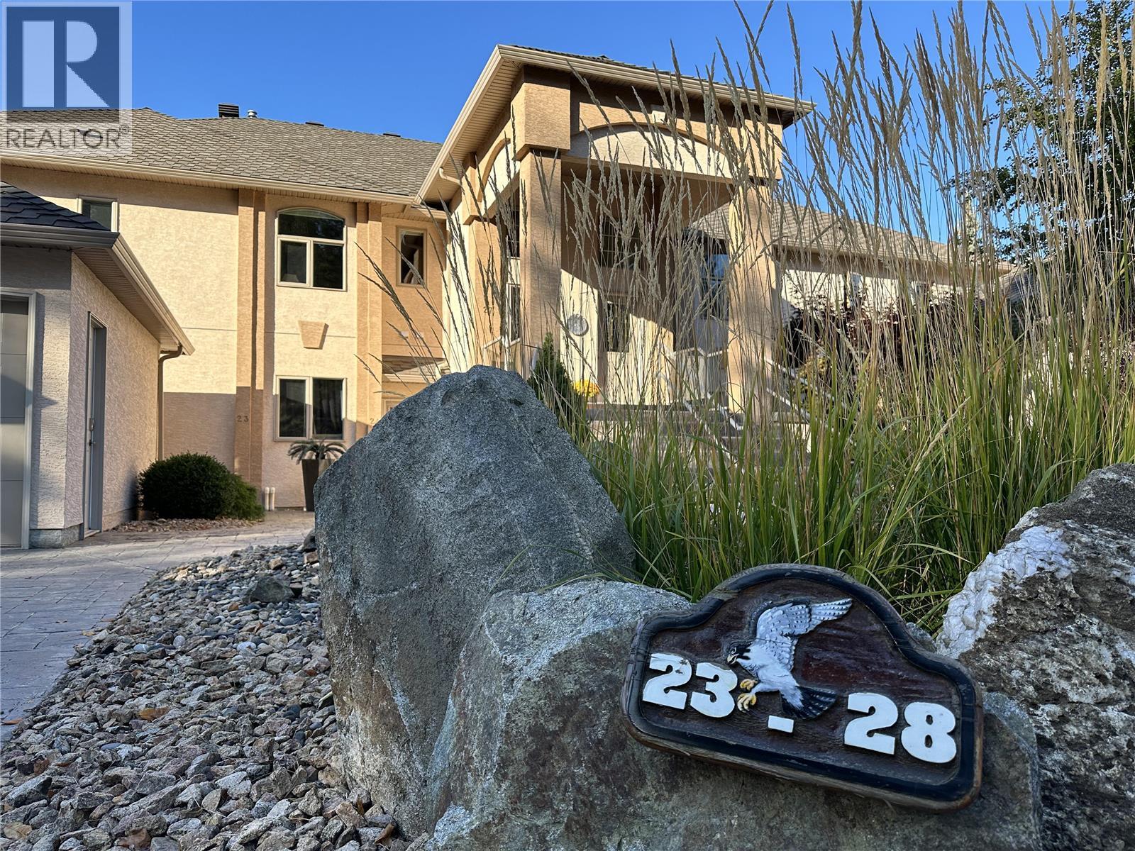 83 Peregrine Way Unit# 27