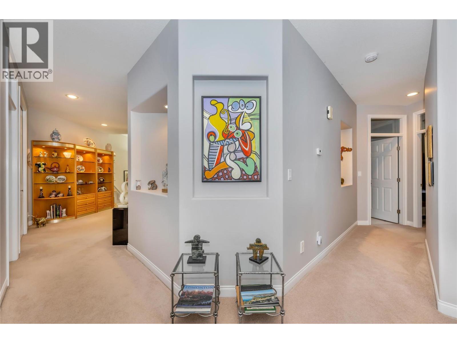 83 Peregrine Way Unit# 27