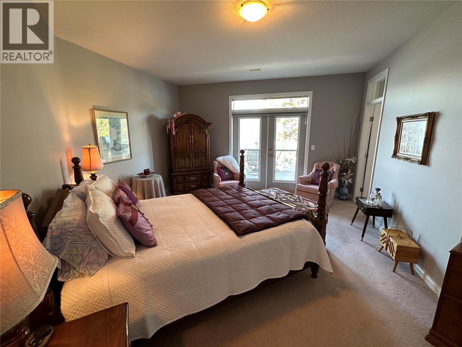 83 Peregrine Way Unit# 27