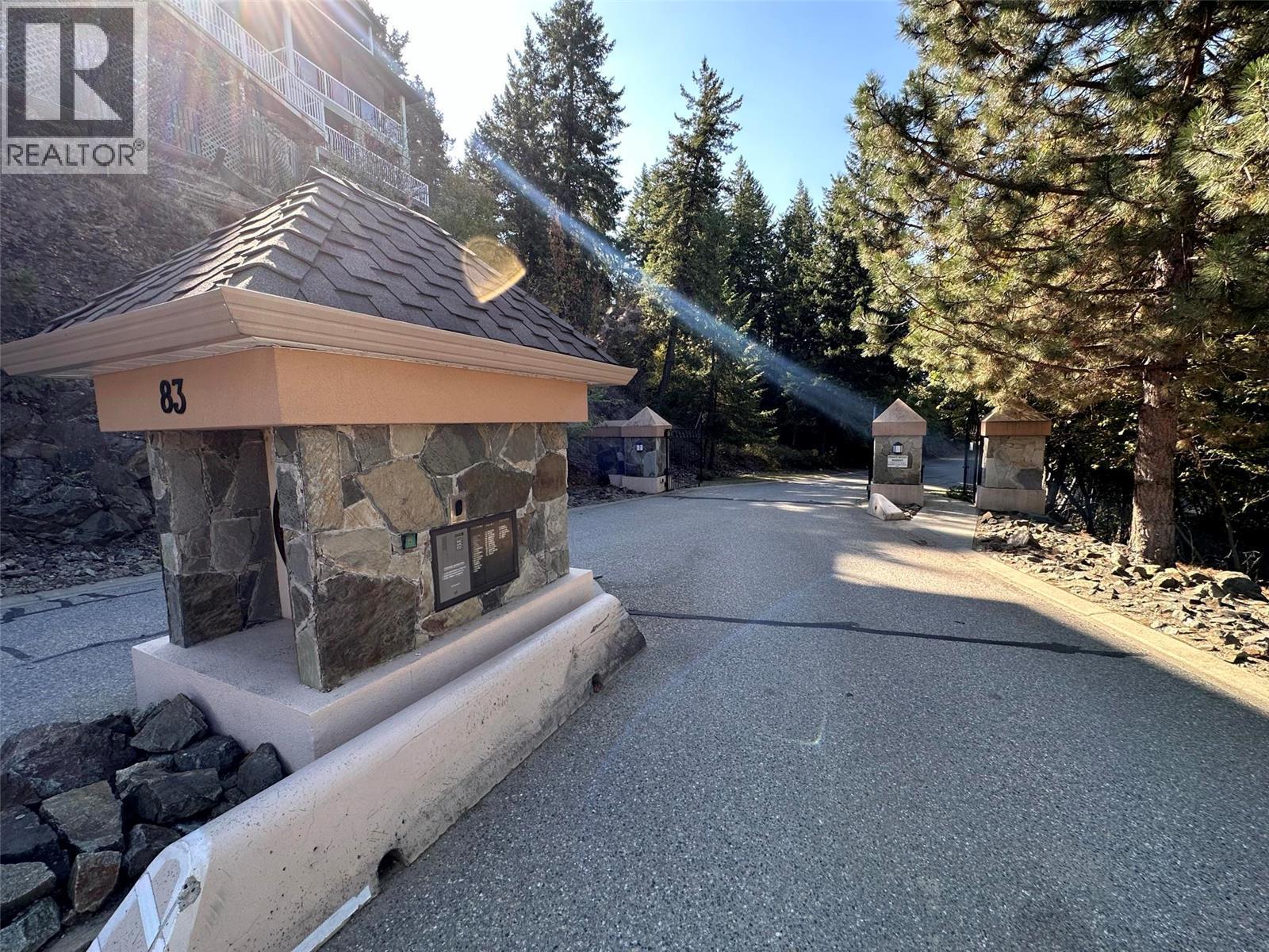 83 Peregrine Way Unit# 27