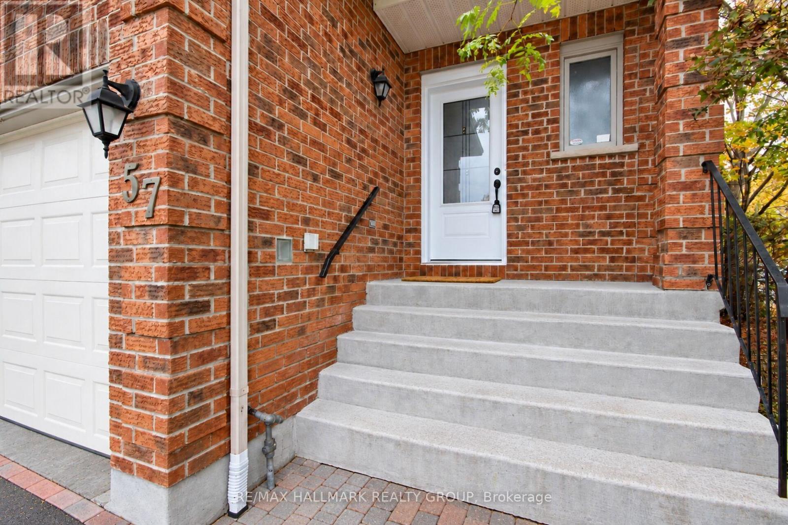 57 Ashpark Crescent, Ottawa, Ontario  K1T 3N8 - Photo 3 - X13828802