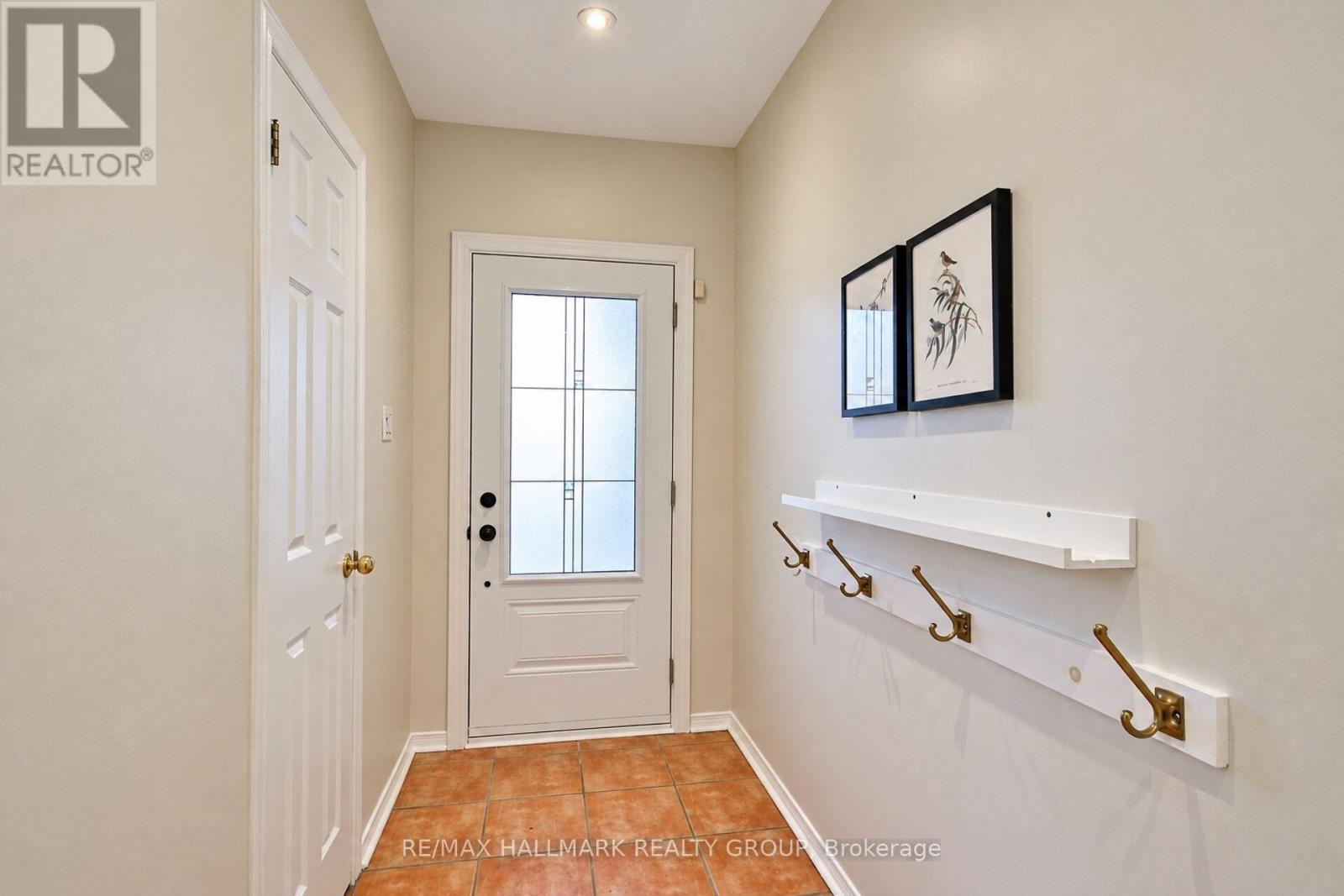 57 Ashpark Crescent, Ottawa, Ontario  K1T 3N8 - Photo 4 - X13828802