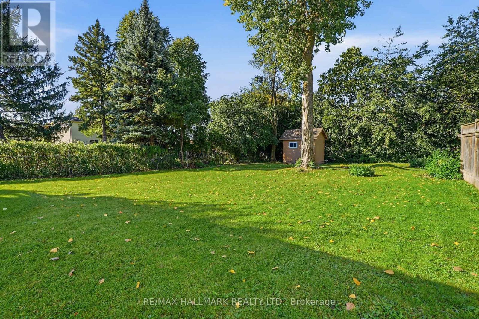 24 & 26 Wynn Road, Toronto, Ontario  M2R 1S7 - Photo 17 - C13864668