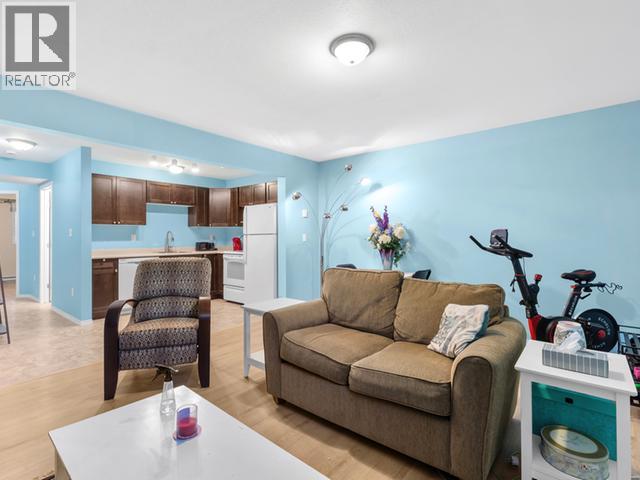 12 (A&b)-18 Azure Road, Whitehorse, Yukon Y1A 0L2 - Photo 30 - 17742