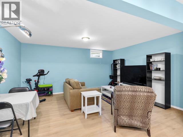 12 (A&b)-18 Azure Road, Whitehorse, Yukon Y1A 0L2 - Photo 31 - 17742