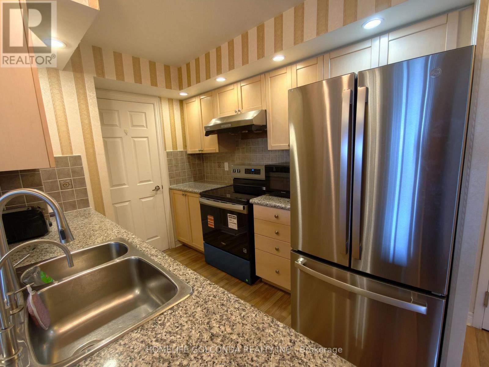720 - 33 Cox Boulevard, Markham, Ontario  L3R 8A6 - Photo 3 - N13864704