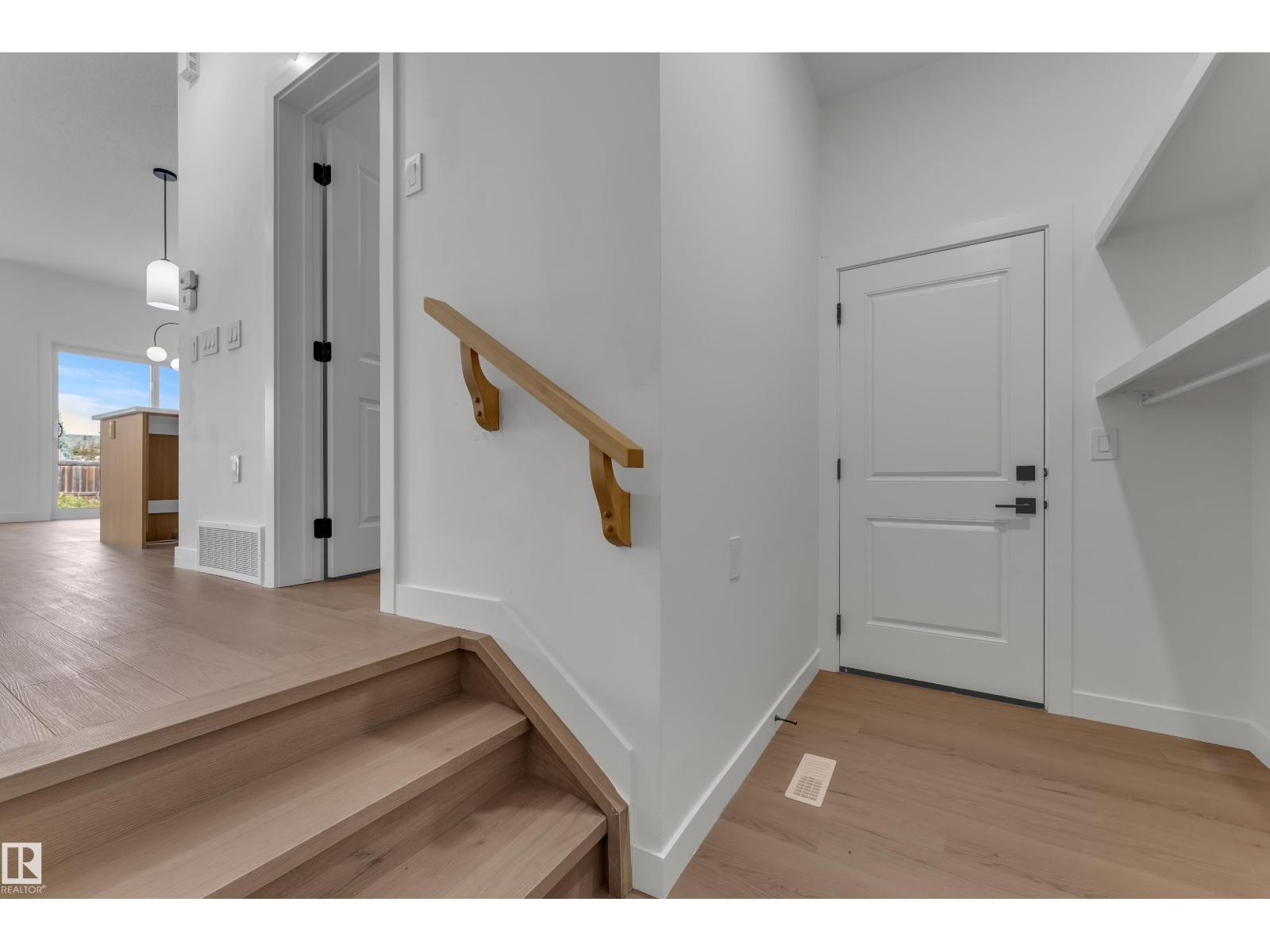 58 SILVERSTONE DR
