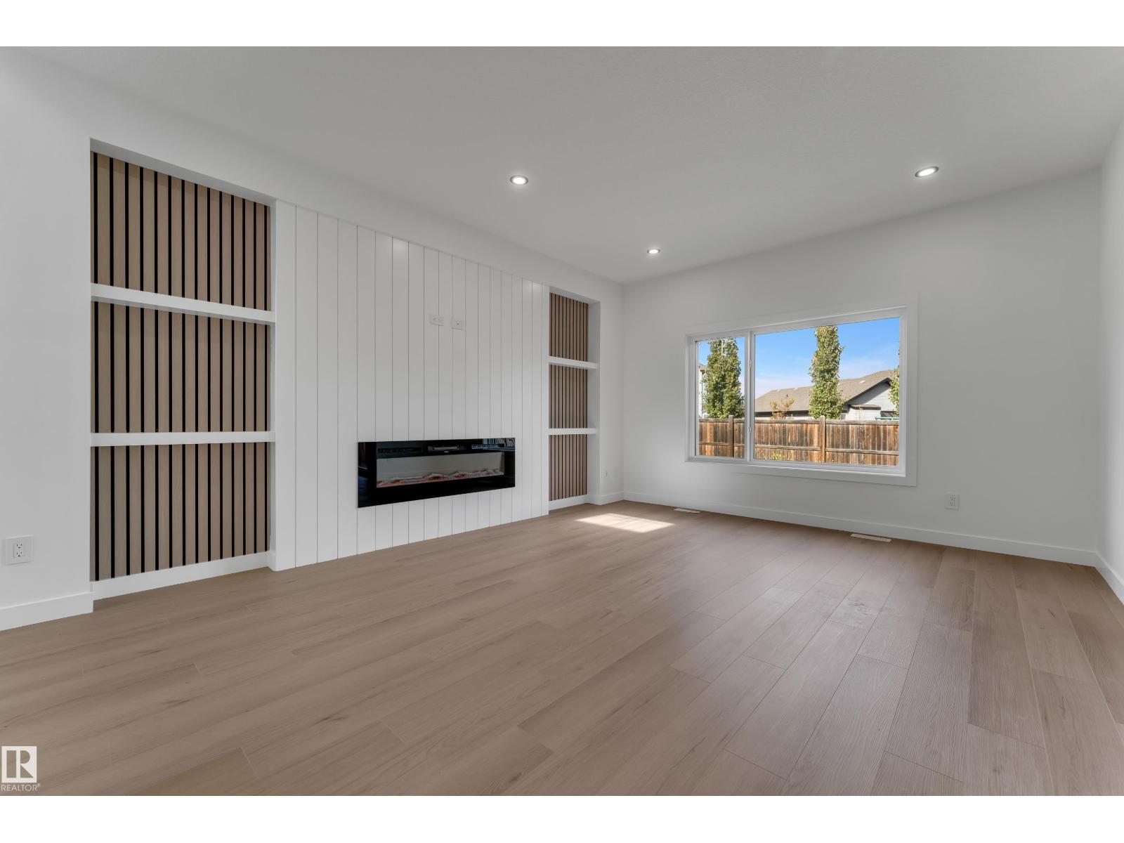 58 SILVERSTONE DR