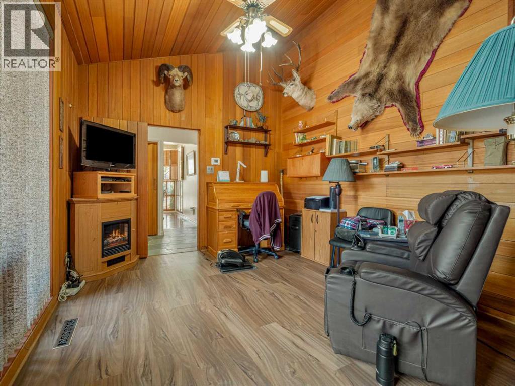 1088 Morden Avenue, Pincher Creek, Alberta  T0K 1W0 - Photo 18 - A2350483