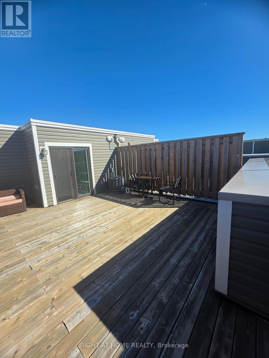 15 - 95 Eastwood Park Garden, Toronto, Ontario  M8W 0B9 - Photo 18 - W13864712