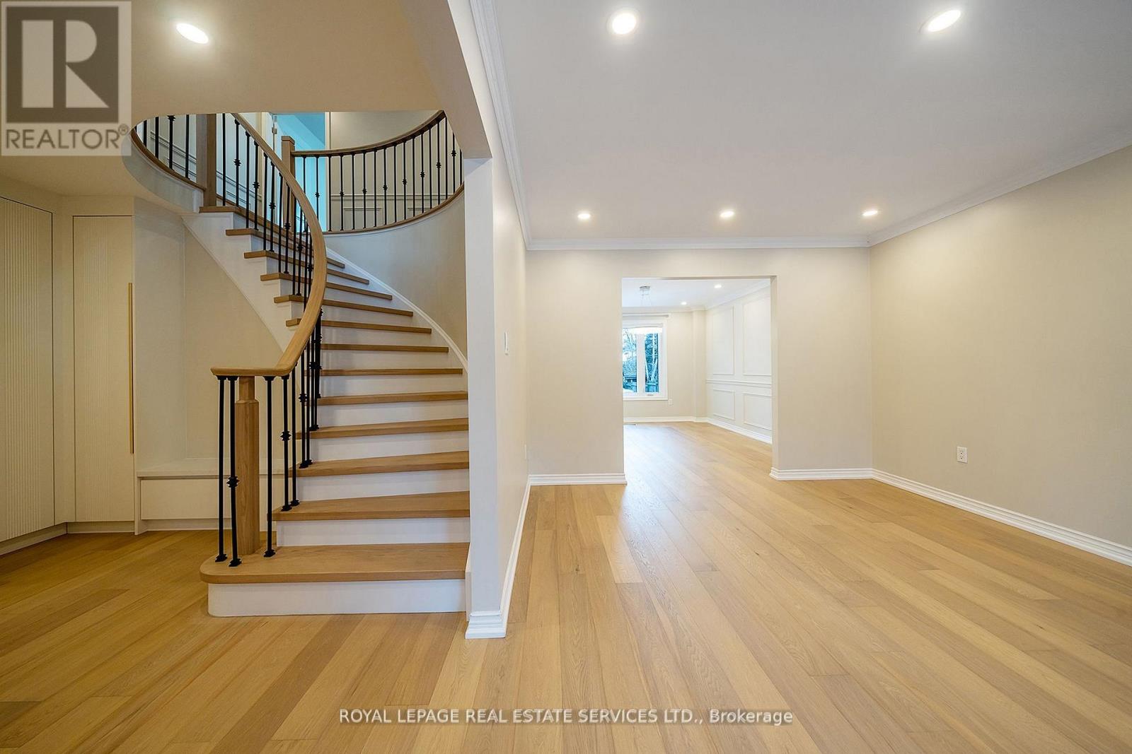 Upper - 2300 Cheverie Street, Oakville, Ontario  L6J 6B2 - Photo 3 - W13864724