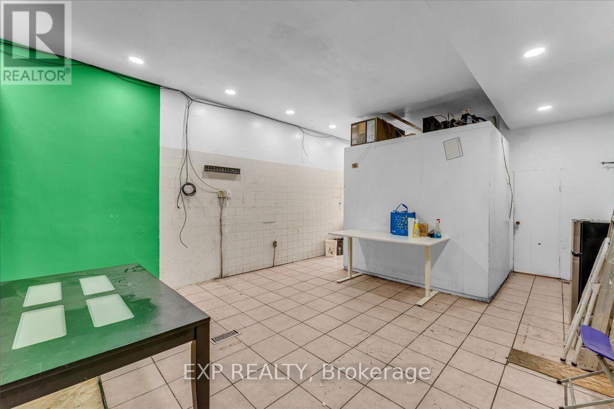 1792 Jane Street, Toronto, Ontario  M9N 2T2 - Photo 12 - W13864746