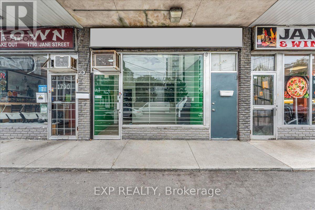 1792 Jane Street, Toronto, Ontario  M9N 2T2 - Photo 2 - W13864746