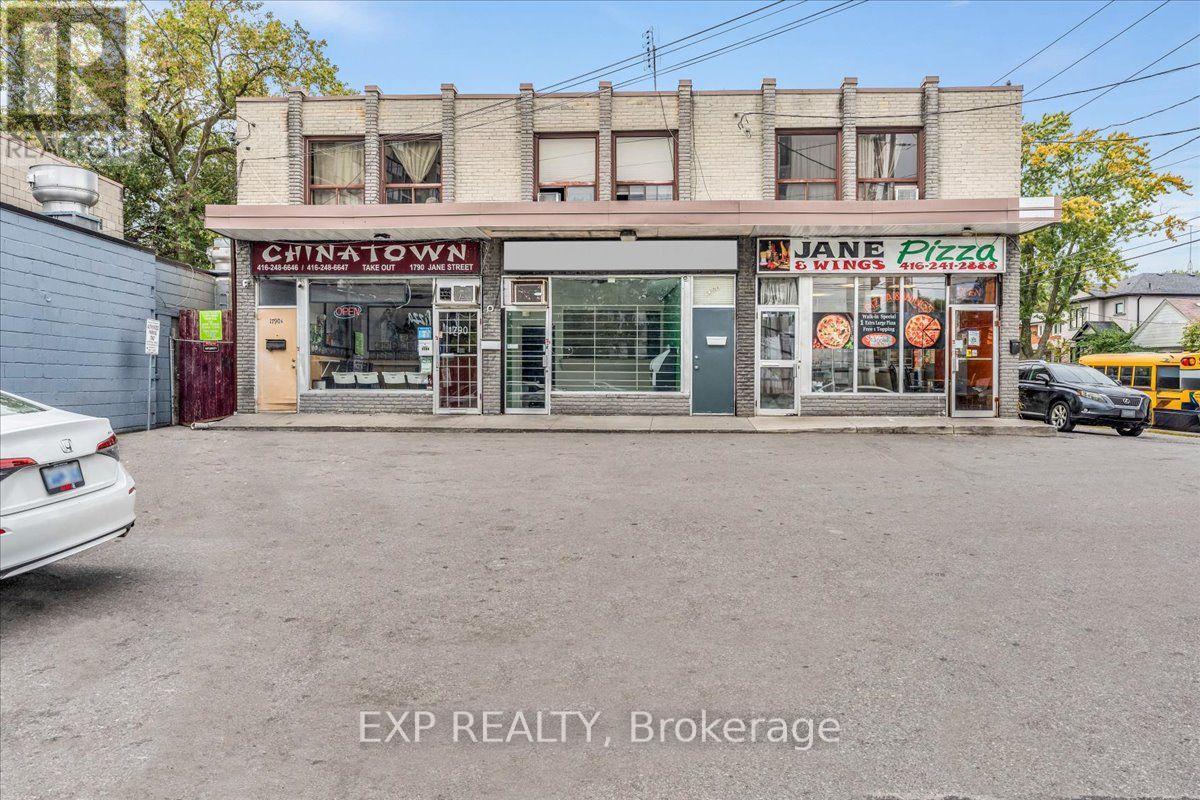 1792 Jane Street, Toronto, Ontario  M9N 2T2 - Photo 3 - W13864746