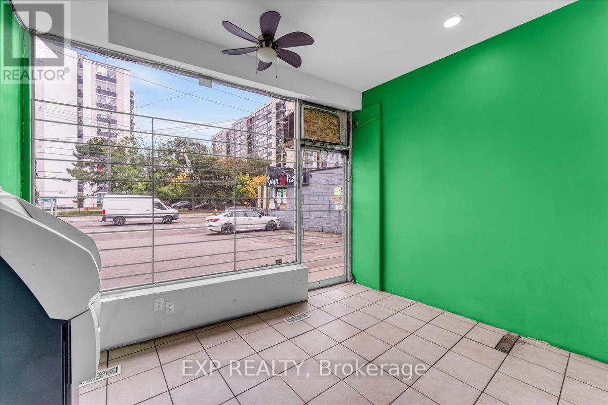 1792 Jane Street, Toronto, Ontario  M9N 2T2 - Photo 6 - W13864746