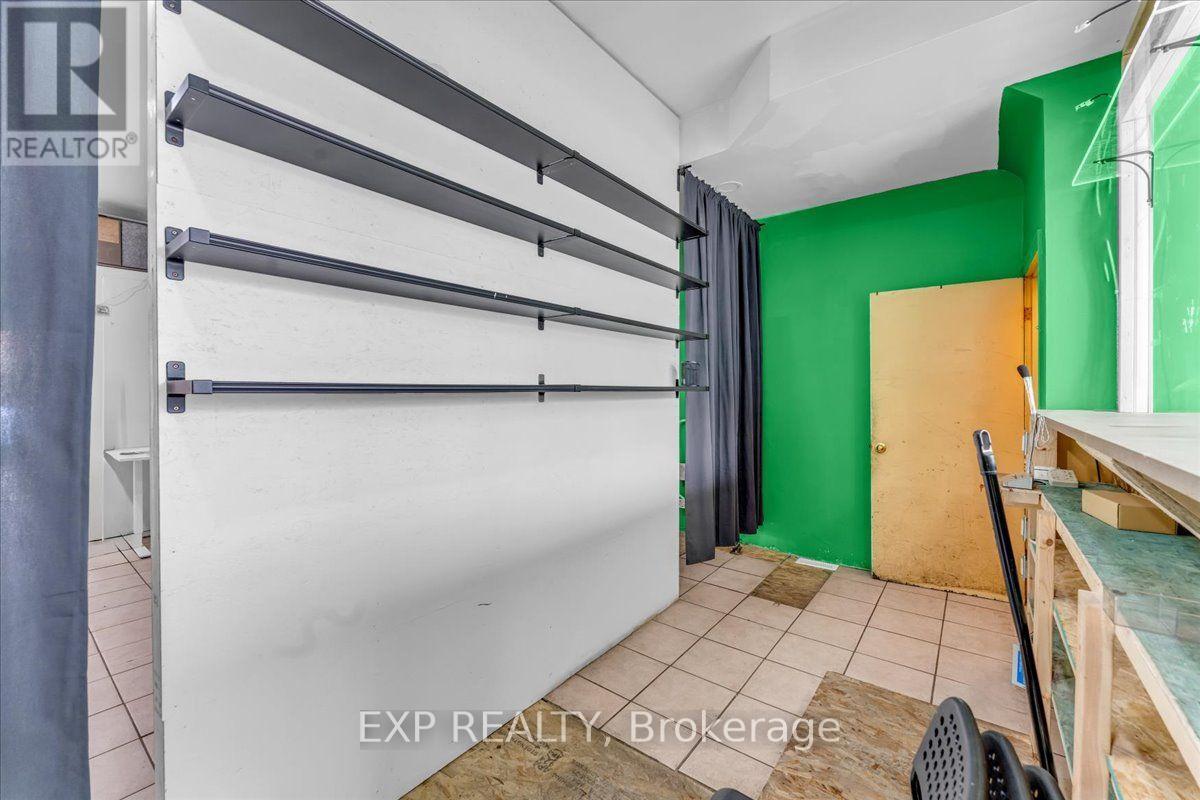 1792 Jane Street, Toronto, Ontario  M9N 2T2 - Photo 9 - W13864746