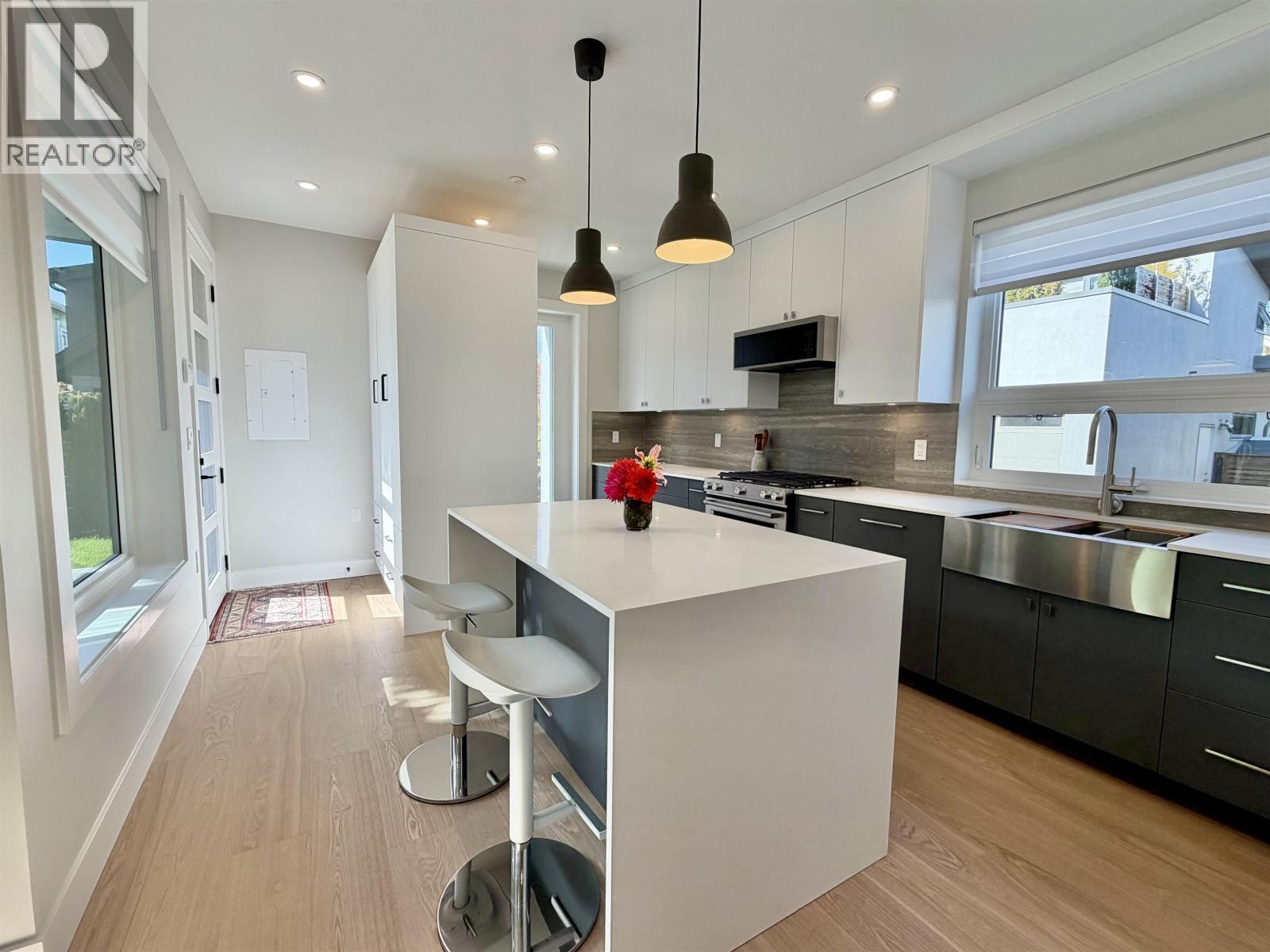 3768 Fleming Street, Vancouver, British Columbia  V5N 3W2 - Photo 7 - R3162096
