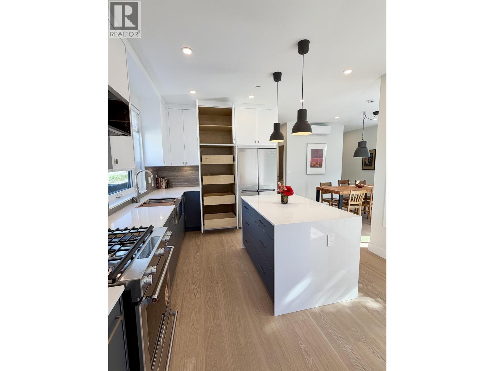 3768 Fleming Street, Vancouver, British Columbia  V5N 3W2 - Photo 8 - R3162096