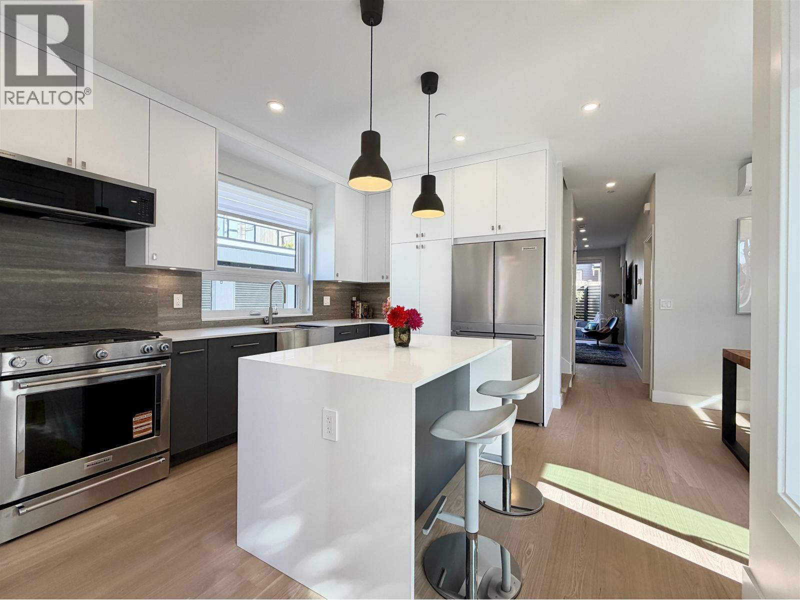 3768 Fleming Street, Vancouver, British Columbia  V5N 3W2 - Photo 6 - R3162096