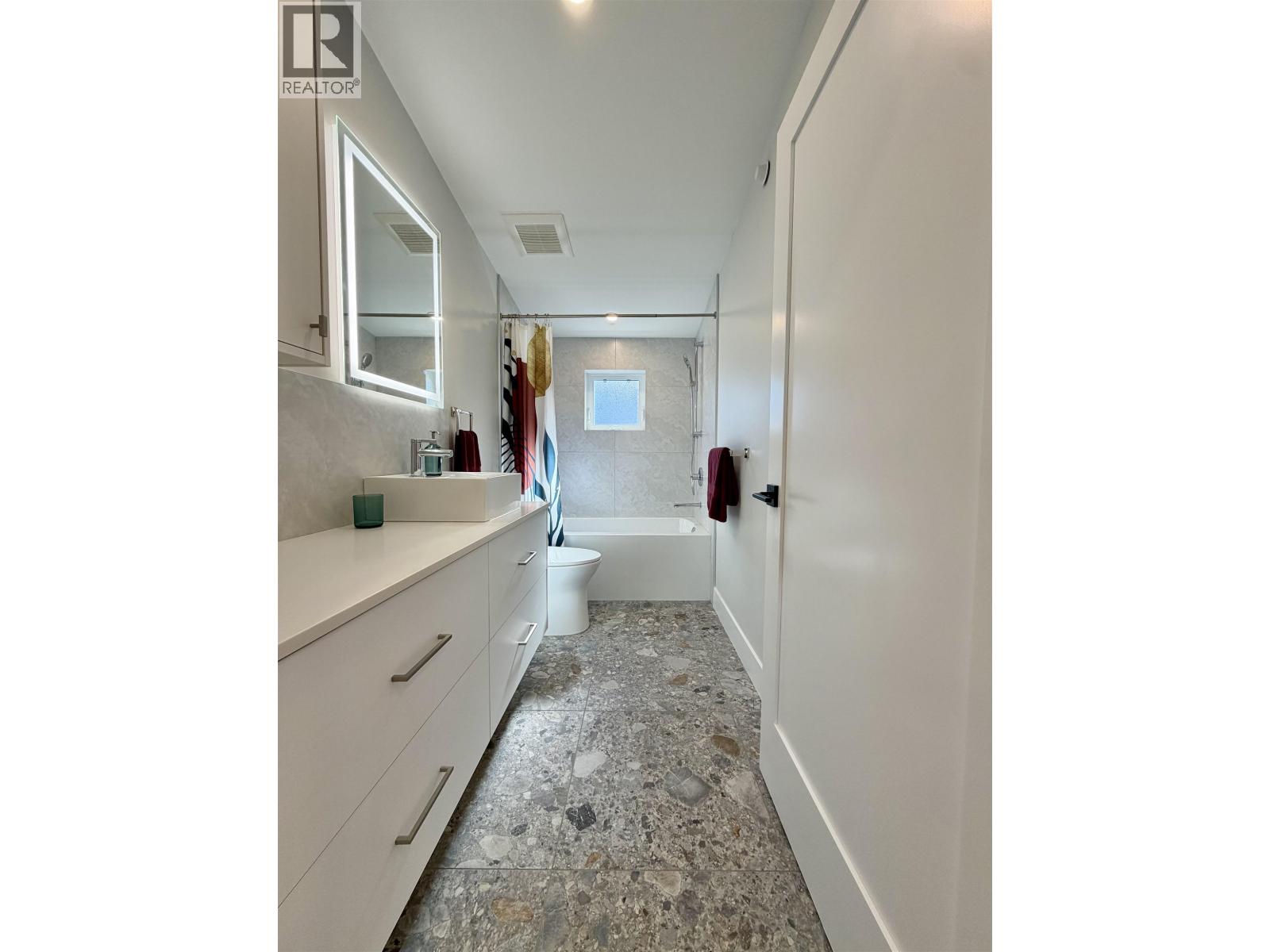 3768 Fleming Street, Vancouver, British Columbia  V5N 3W2 - Photo 19 - R3162096