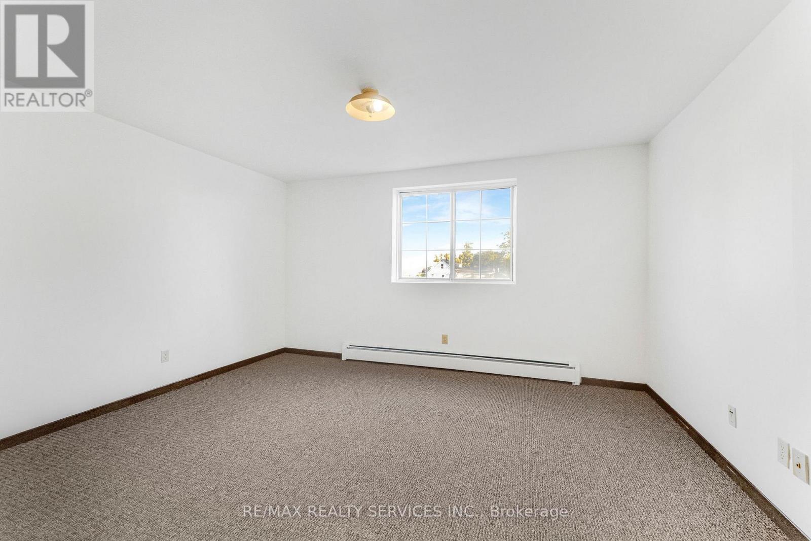 206 - 4218 Portage Road, Niagara Falls (Cherrywood), Ontario  L2E 6A4 - Photo 12 - X13864670