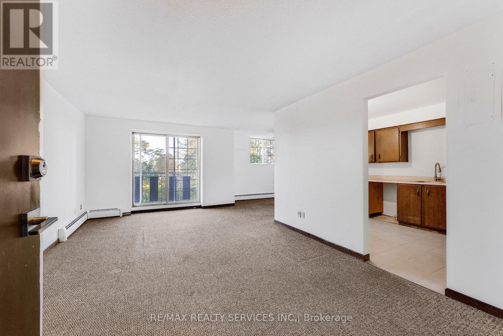 206 - 4218 Portage Road, Niagara Falls (Cherrywood), Ontario  L2E 6A4 - Photo 15 - X13864670