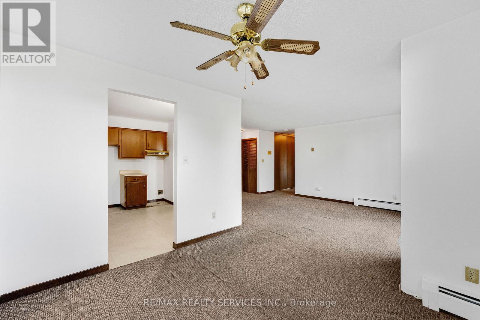 206 - 4218 Portage Road, Niagara Falls (Cherrywood), Ontario  L2E 6A4 - Photo 4 - X13864670