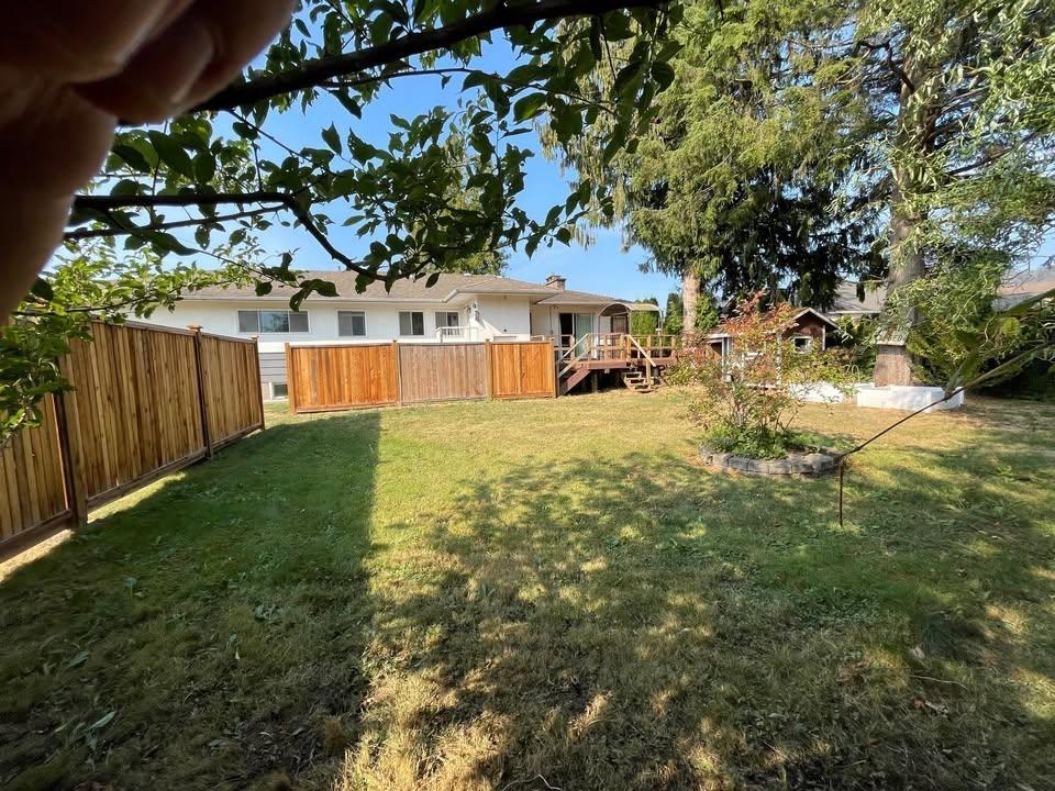 1824 AGASSIZ AVENUE|Agassiz