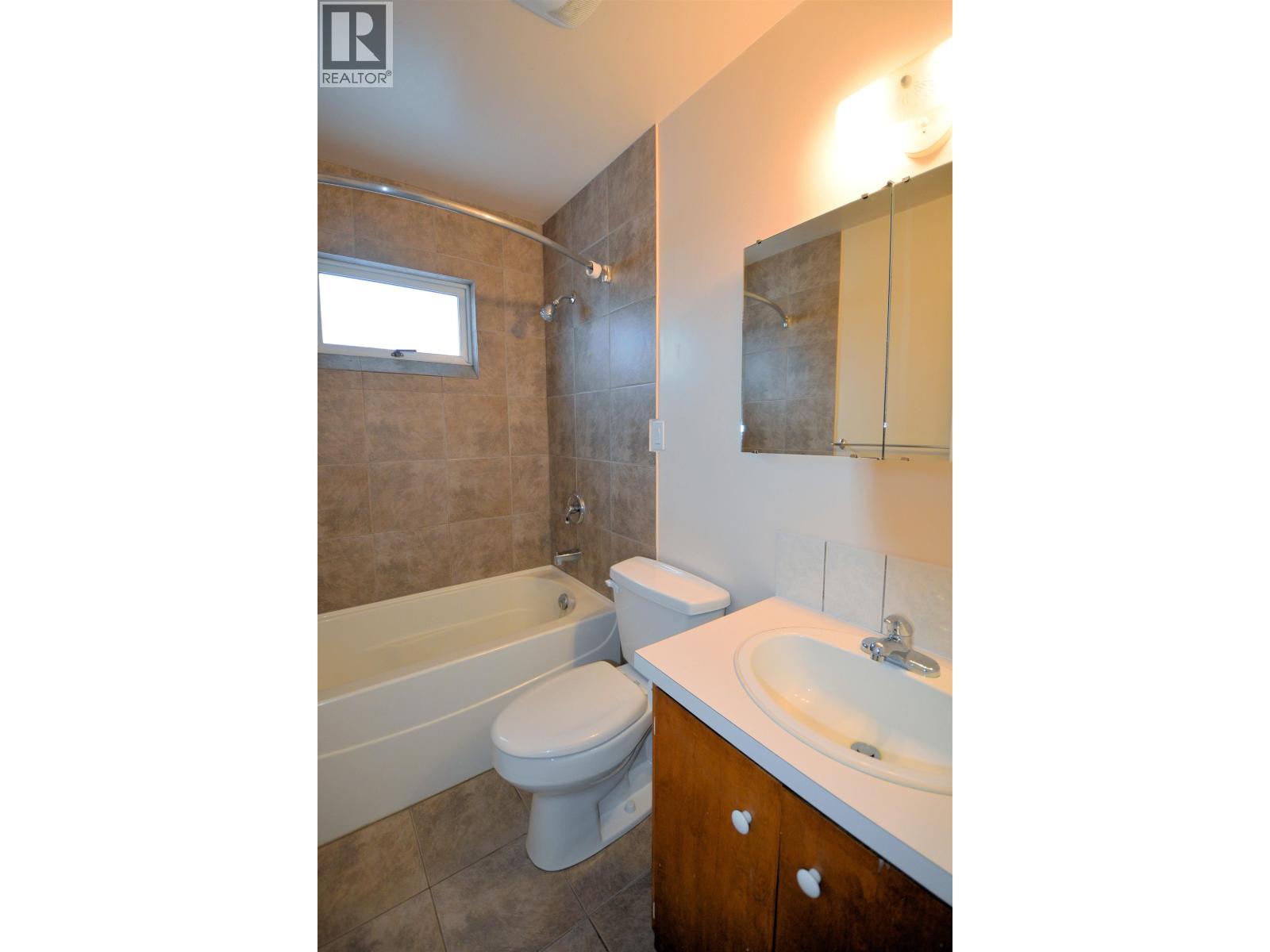 1921 Upland Street, Prince George, British Columbia  V2L 2V5 - Photo 7 - C8082601