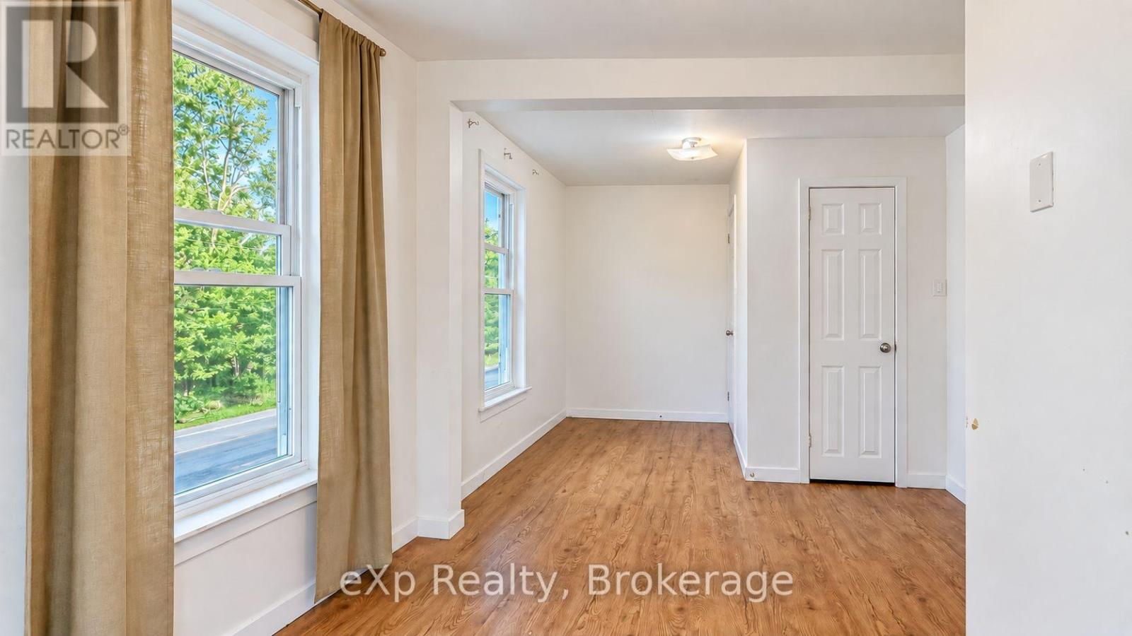 20 Charlotte Street, Belleville, Ontario  K8P 1E2 - Photo 6 - X13682208