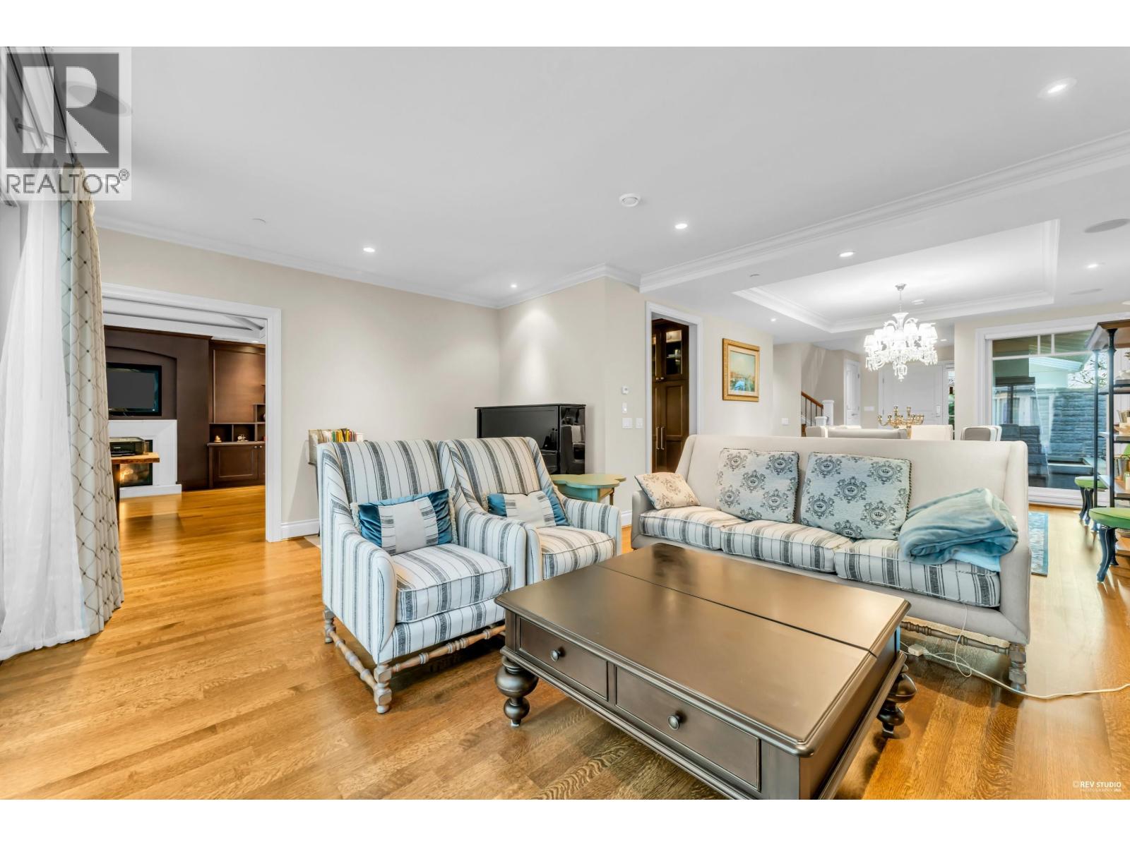 4358 ERWIN DRIVE