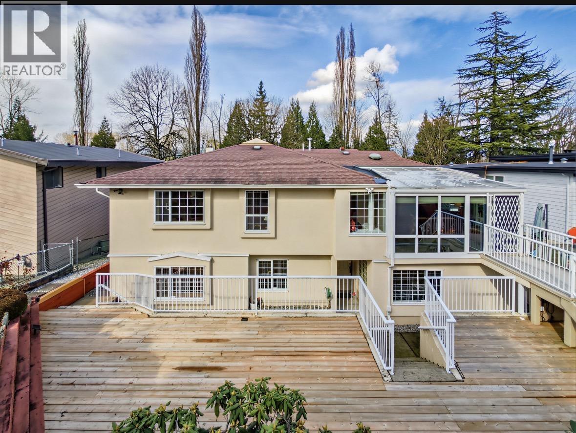 8022 LAKEFIELD DRIVE