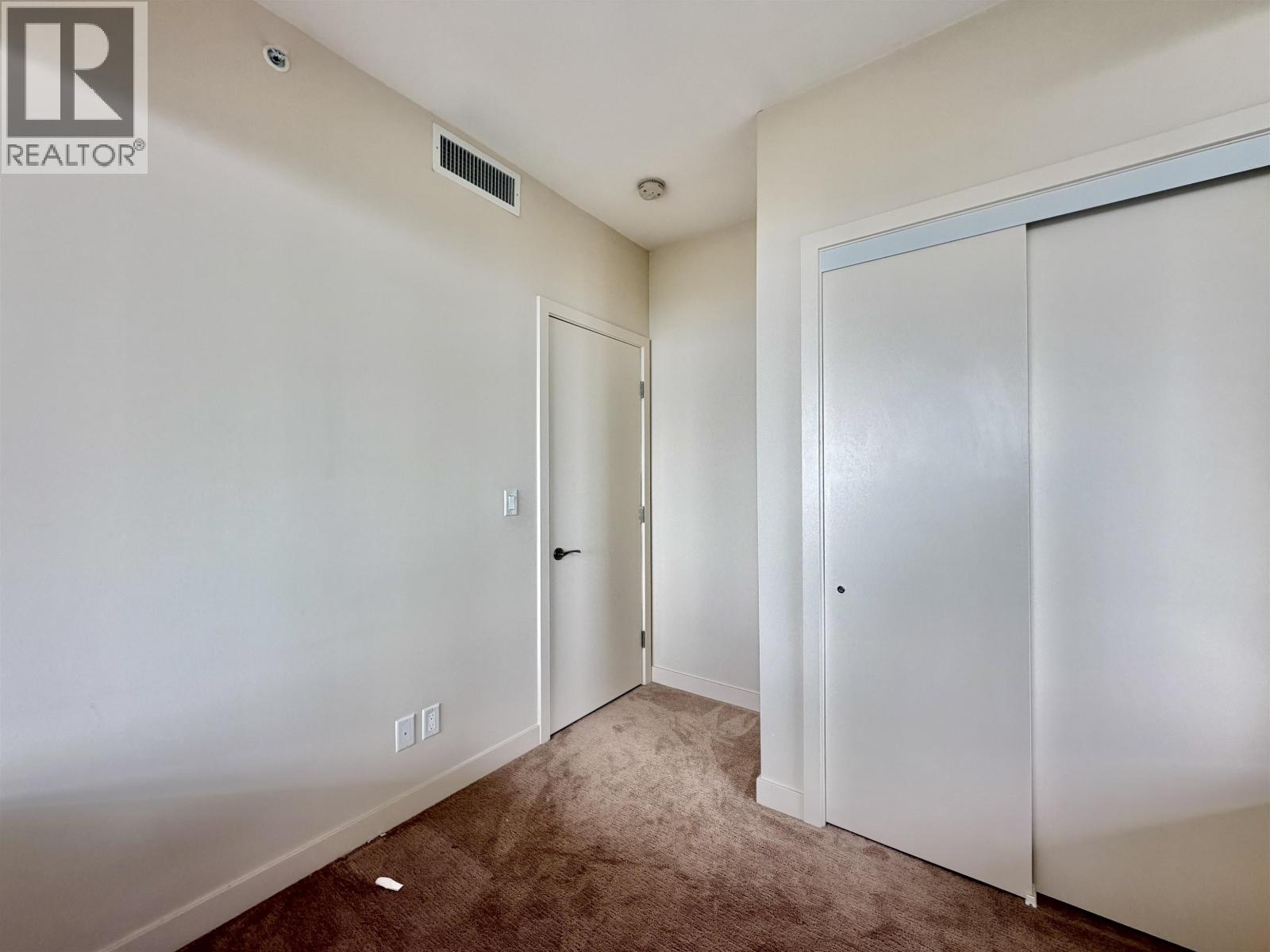 1604 6383 MCKAY AVENUE