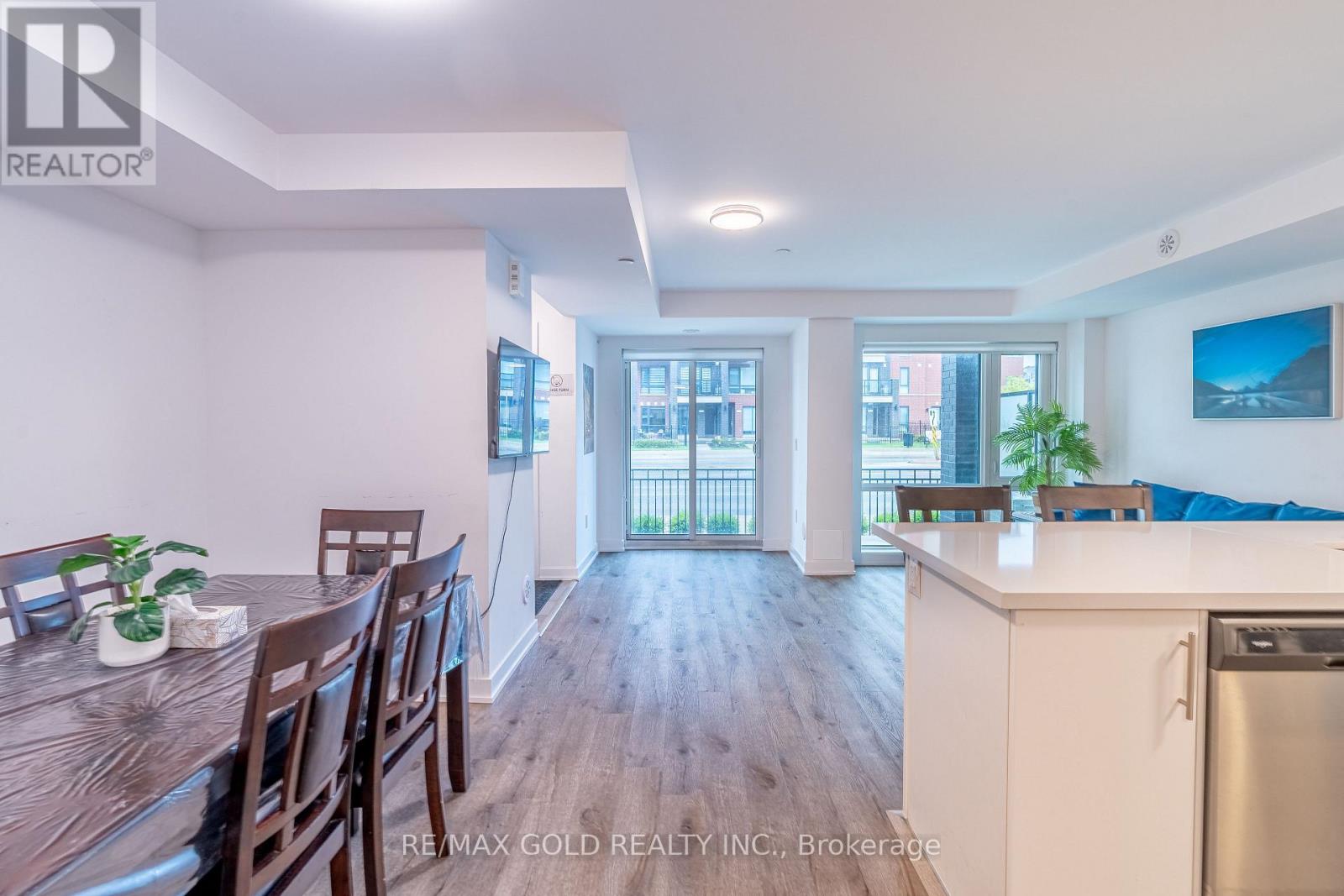 13 - 175 Veterans Drive, Brampton, Ontario L7A 5L2 - Photo 4 - W13864808